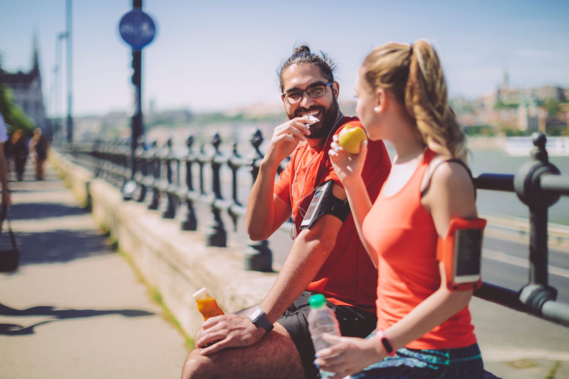 runner che cercano di mangiare bene per correre