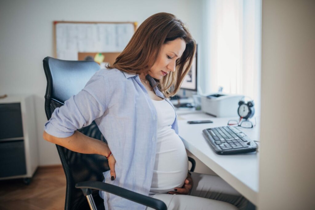 donna incinta prova dolore per induzione 